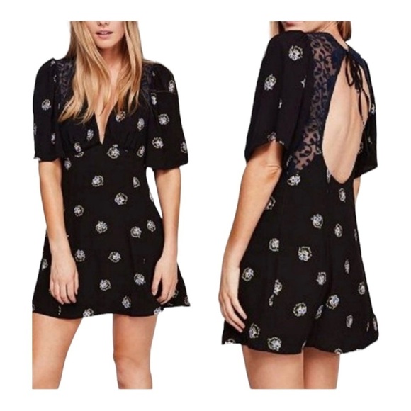 FREE PEOPLE x Revolve Black Floral Open Back Bell Sleeve Mini Dress Size 0 - Picture 1 of 13